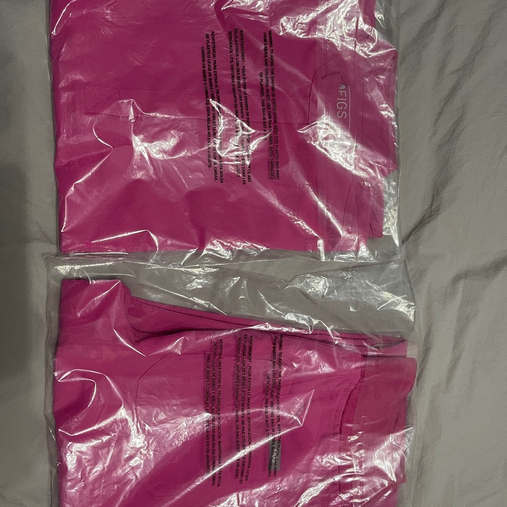 FIGS SCRUBS SET